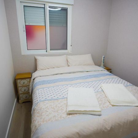 Stylish & Spacious Family Apartment Near Beach & Vibrant Historic Market 阿利坎特 外观 照片