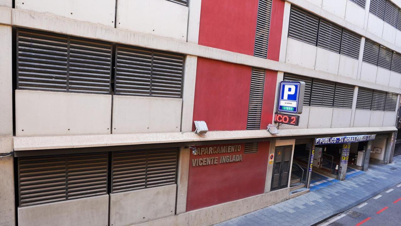Stylish & Spacious Family Apartment Near Beach & Vibrant Historic Market 阿利坎特 外观 照片