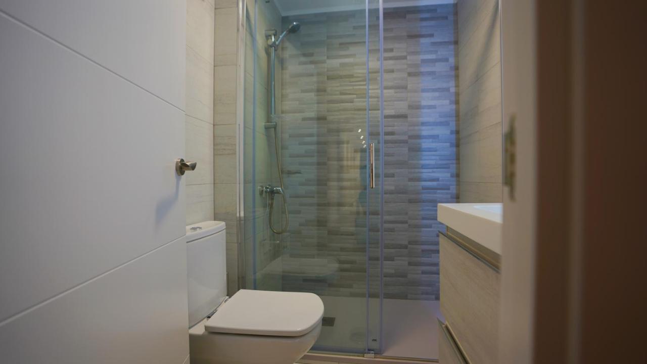 Stylish & Spacious Family Apartment Near Beach & Vibrant Historic Market 阿利坎特 外观 照片